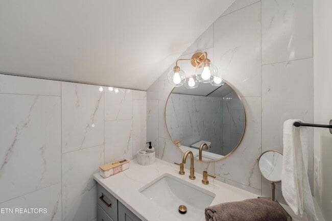 Building Photo - 5114 McKamey Rd