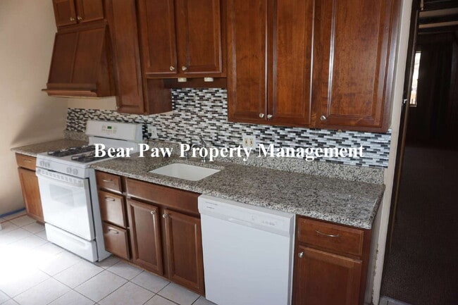 Building Photo - A Frame Home in Evergreen!!