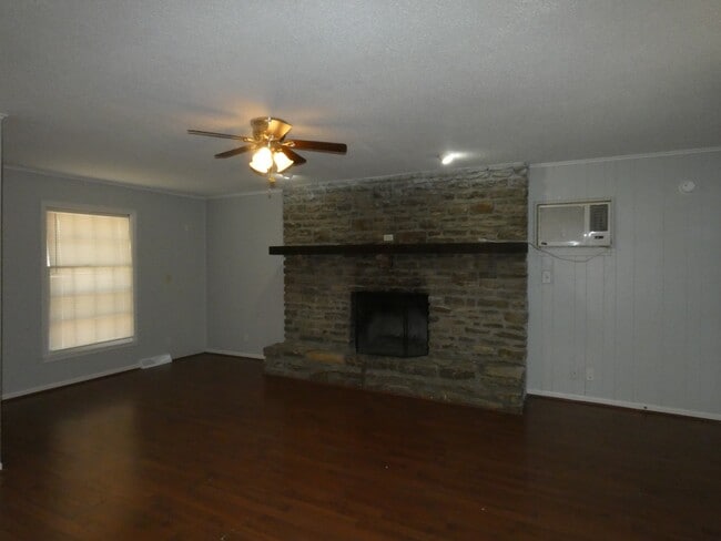 Building Photo - 4801 NW 61st St