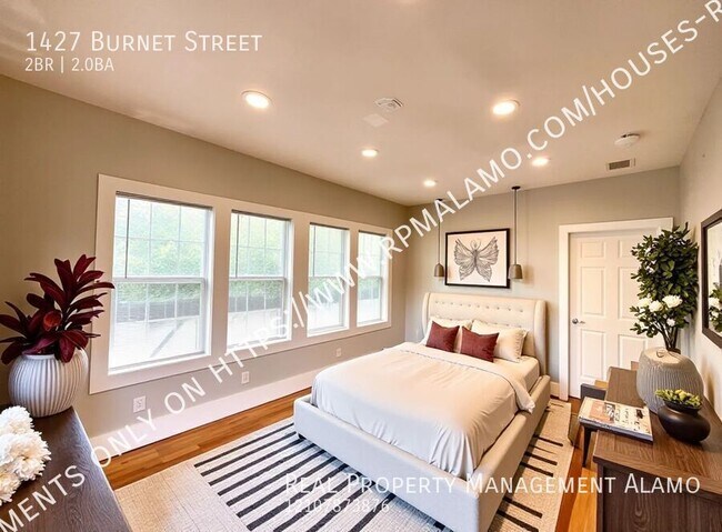 Building Photo - 1427 Burnet St