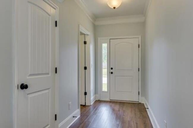 Building Photo - 171 Radcliff Dr