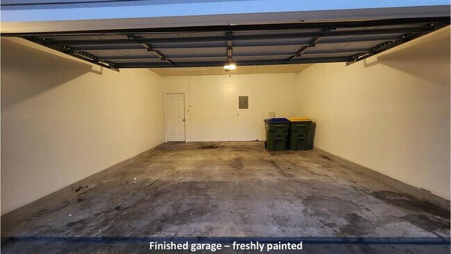 Building Photo - 11500 Lapoynor St