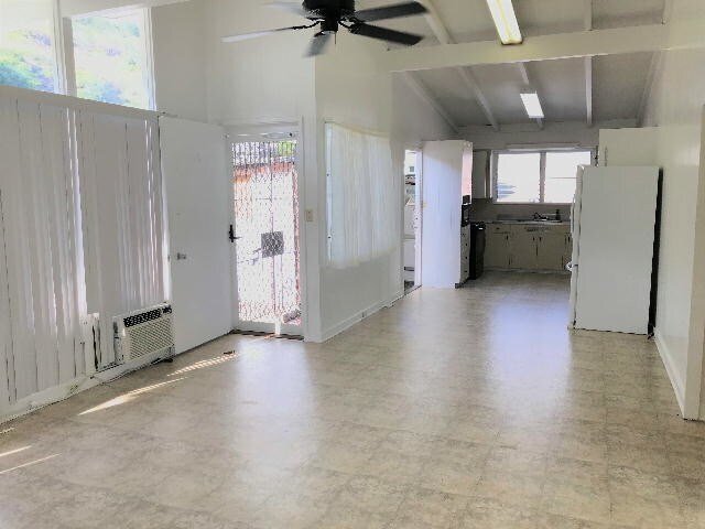 Building Photo - 1655 Onipaa St