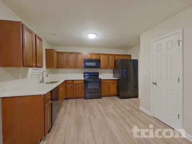 Building Photo - 5506 Linda Vista Ln