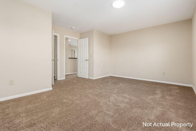 Building Photo - 4981 Stratford Pine Ln