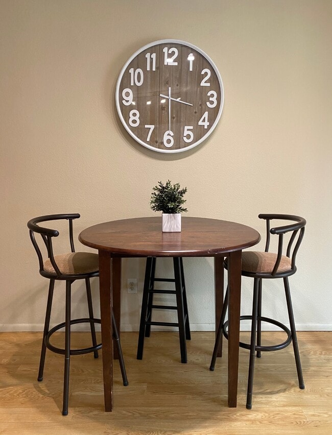 Building Photo - 810 E Saguaro St