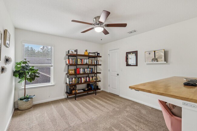 Building Photo - YOUR DREAM RENTAL HOME AWAITS!