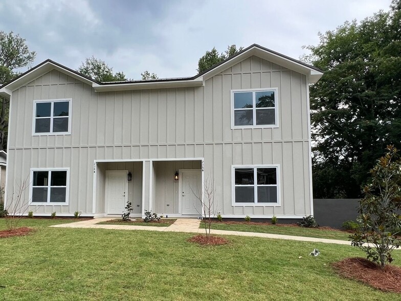 Building Photo - 238 Summerhill