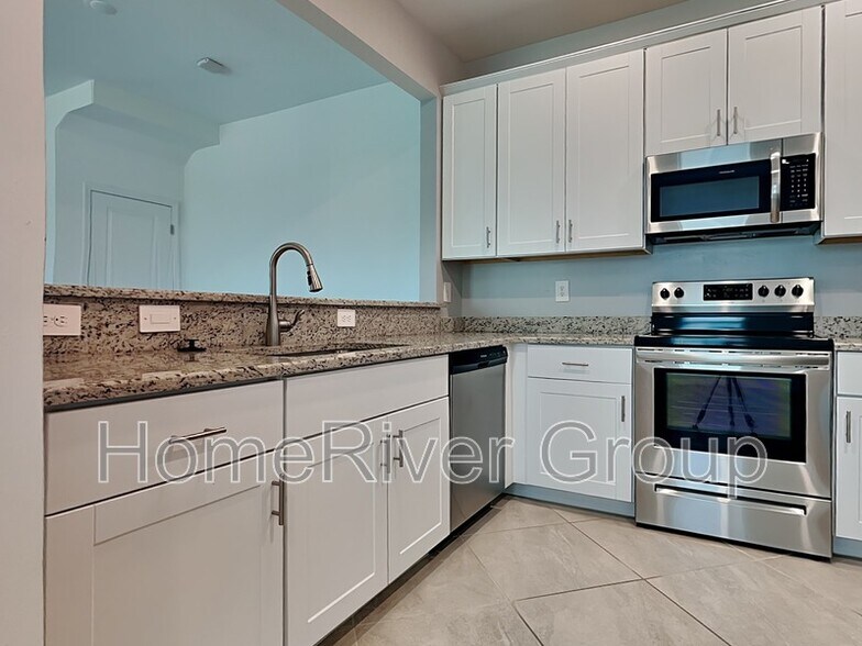 Building Photo - 14124 Pine Lodge Ln