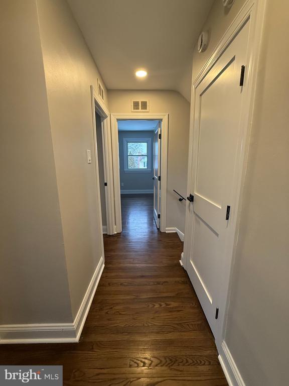 Building Photo - 41 Dorset Dr