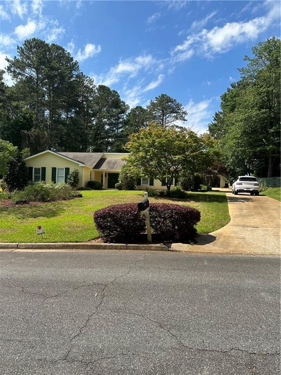 Building Photo - 2705 Shadow Pine Dr
