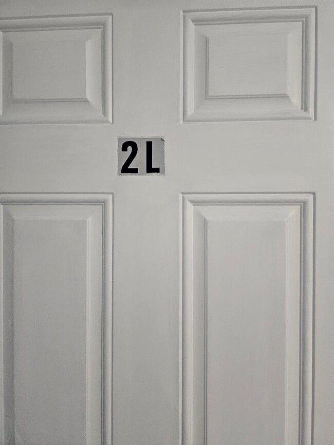 Building Photo - 270 5th St