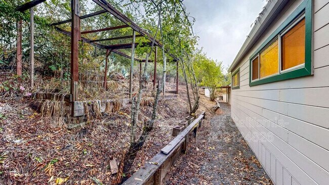 Building Photo - 3221 Acreage Ln