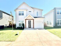 Building Photo - 13112 Maplewood Ave