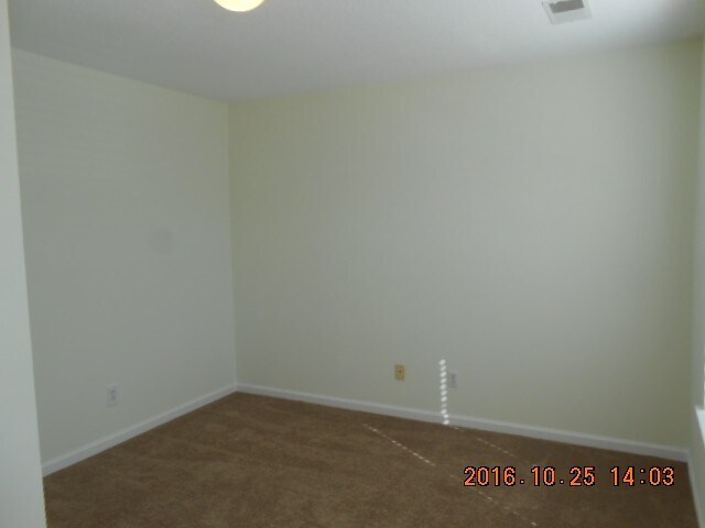 Building Photo - Three bedroom Town House in The Farm at Buckwalter