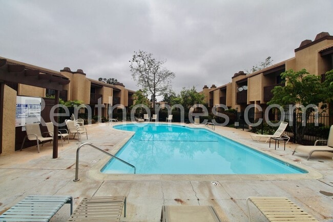Building Photo - 9405 Gold Coast Dr