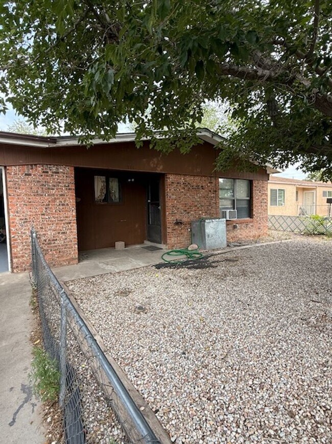 Primary Photo - Coming Soon ! 3 Bedroom 2 Bath 1 Car Garag...