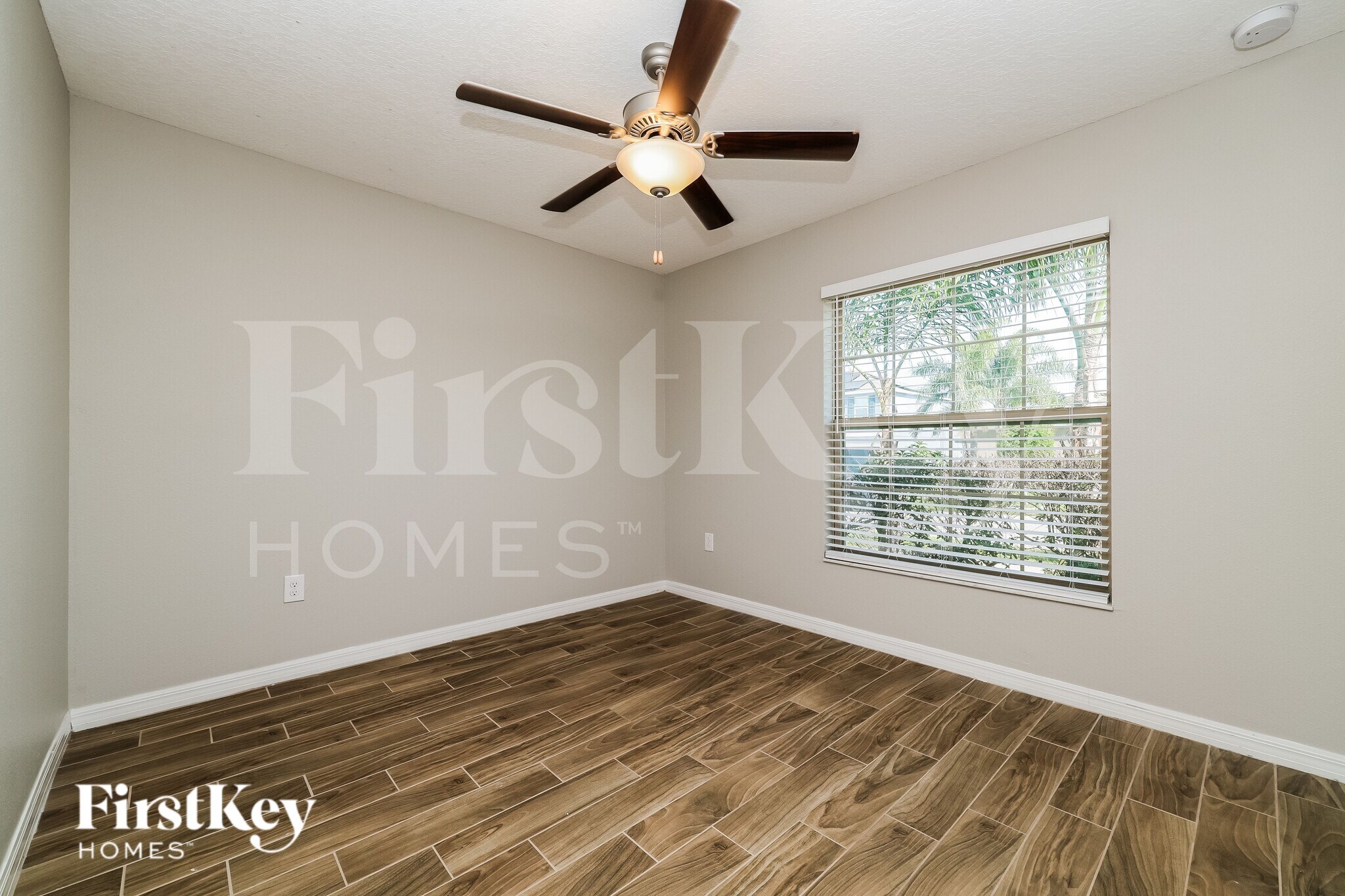 Building Photo - 10512 Strawberry Tetra Dr