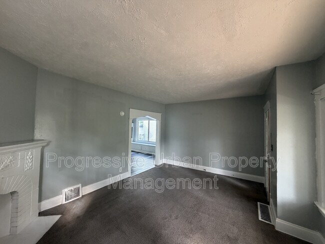 Building Photo - 13709 Rugby Rd