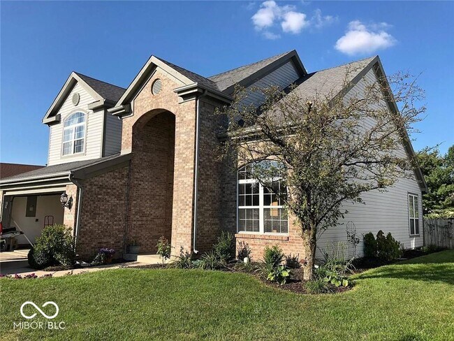 Building Photo - 10331 Lakeland Dr