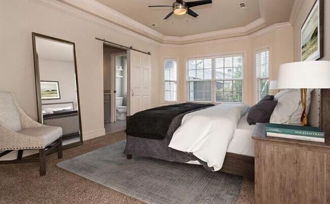 Building Photo - 2028 Cobblestone St