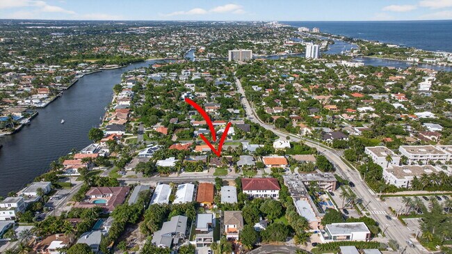 Building Photo - 3207 Marine Dr