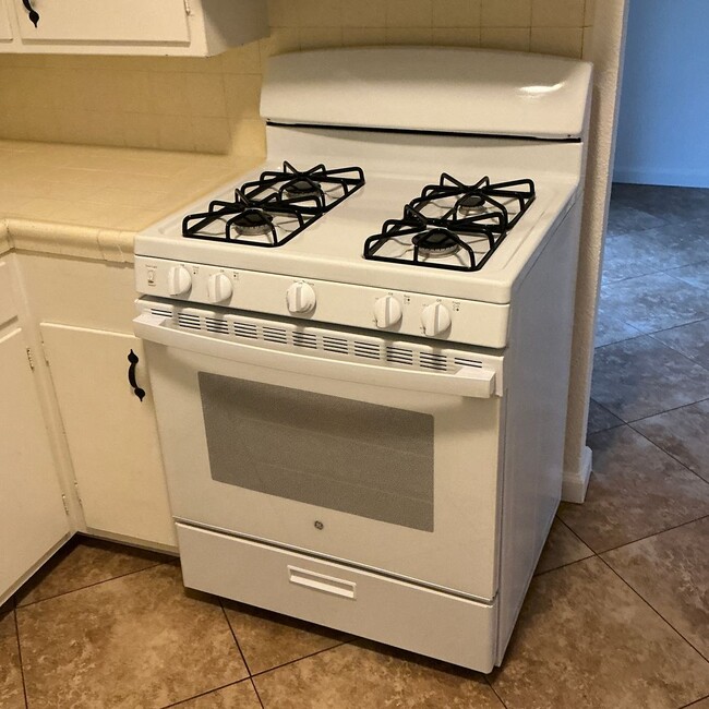 Building Photo - Washington (1004-1008)