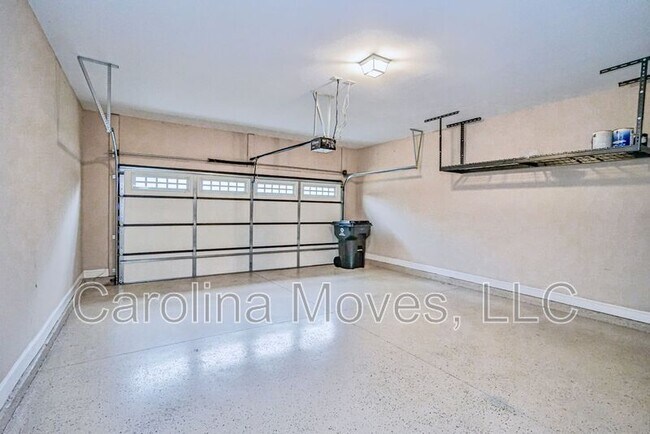 Building Photo - 213 Bell Heather Ln
