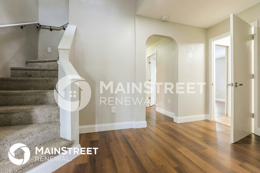 Building Photo - 5004 Bonnet Ave