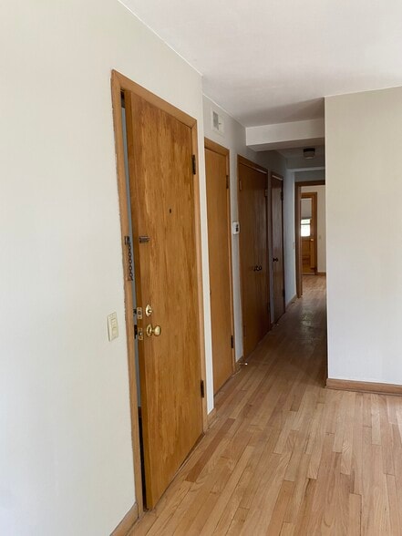 Building Photo - 309 Palomino Ln