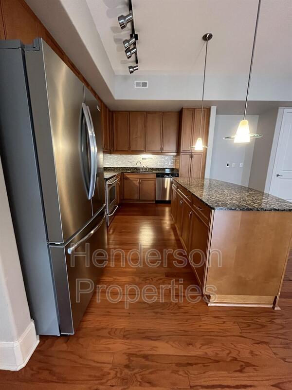 Building Photo - 4620 Piedmont Row Dr