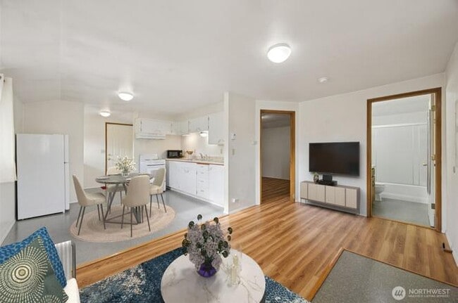 Building Photo - 5514 E I St