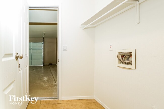 Building Photo - 9741 N Camino del Fierro