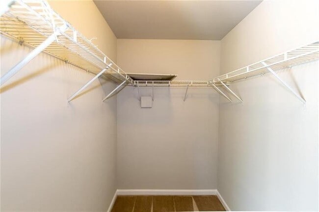 Building Photo - 127 Sunset Ln