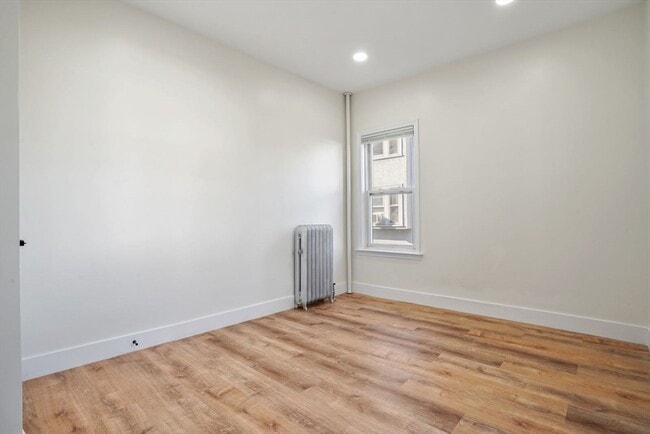 Building Photo - 47 Marshall St