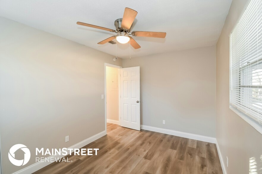 Building Photo - 9436 Gisborne Dr