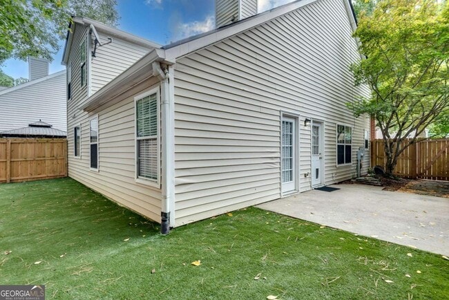 Building Photo - 258 Dennis Dr