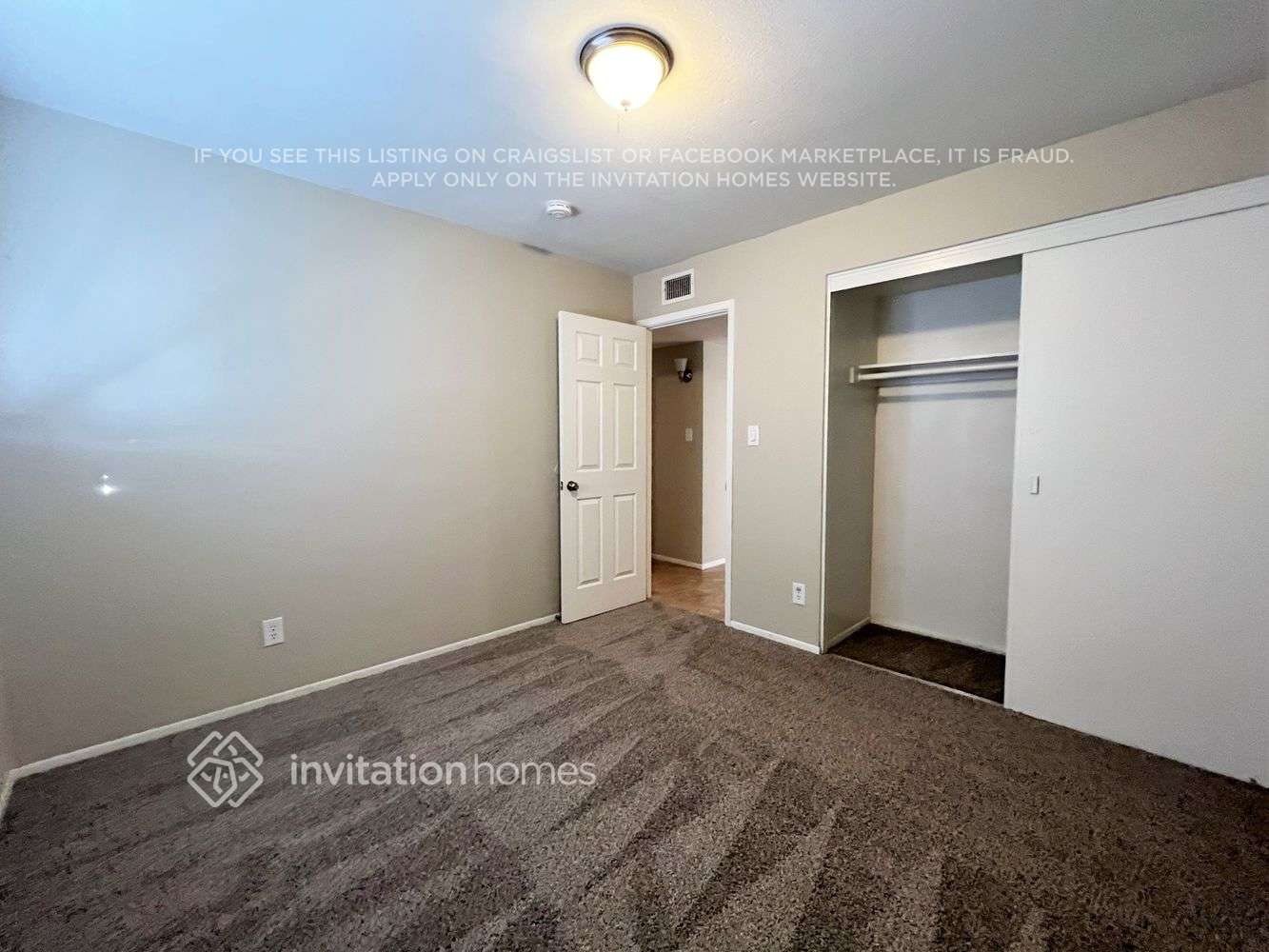 Building Photo - 5414 W Wilshire Dr