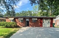 Building Photo - 15 Helis Dr