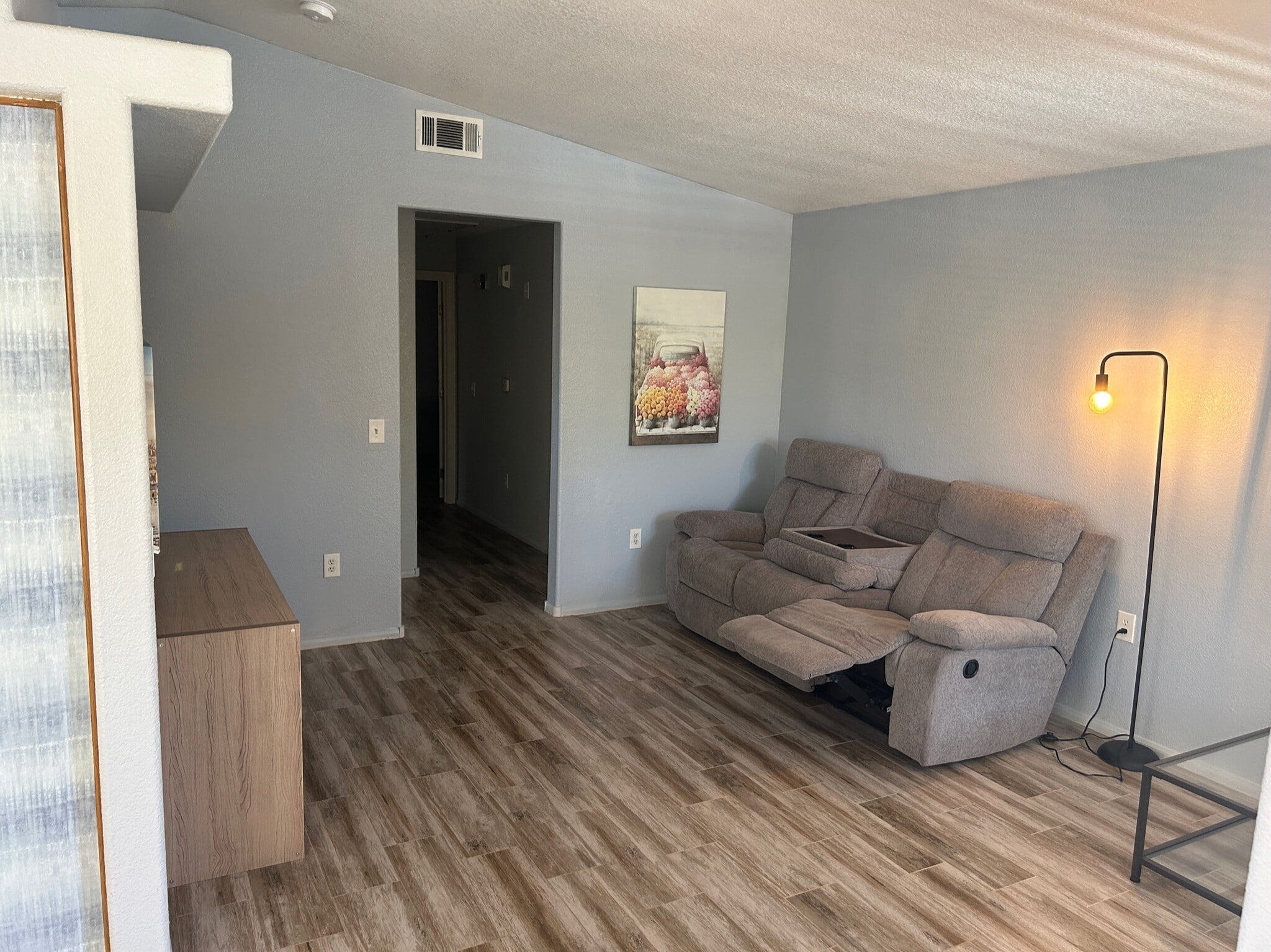 Building Photo - 520 Arrowhead Trl