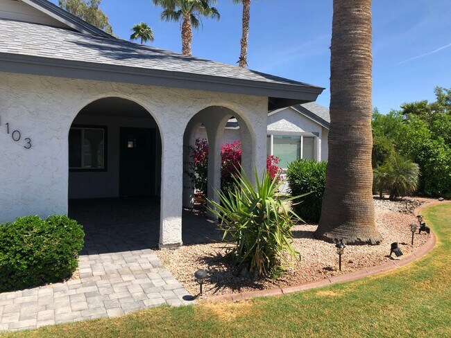 Building Photo - A GREAT REMODELED LIKE NEW HOME ON THE GOLF COURSE IN LEISURE WORLD 45+ Active Adult Resort Commu...