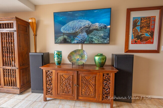 Living room TV - 4242 Lower Honoapiilani Rd