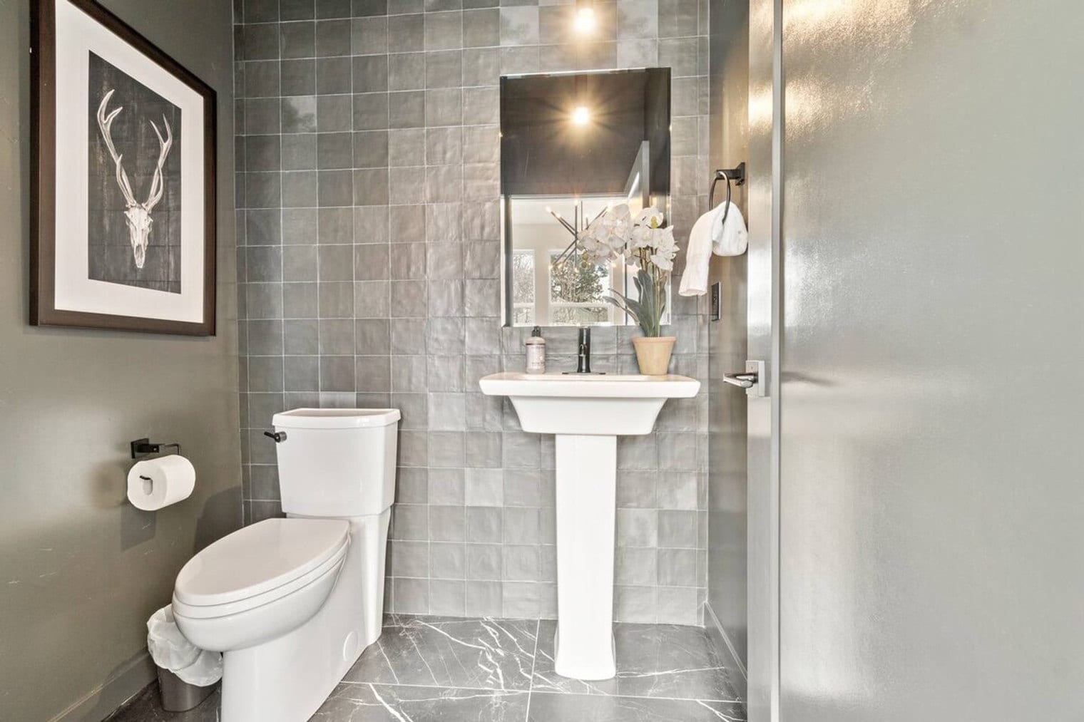 Building Photo - 1530 S Denver Ave