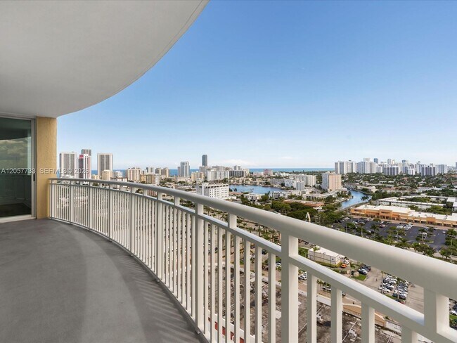Building Photo - 1745 E Hallandale Beach Blvd