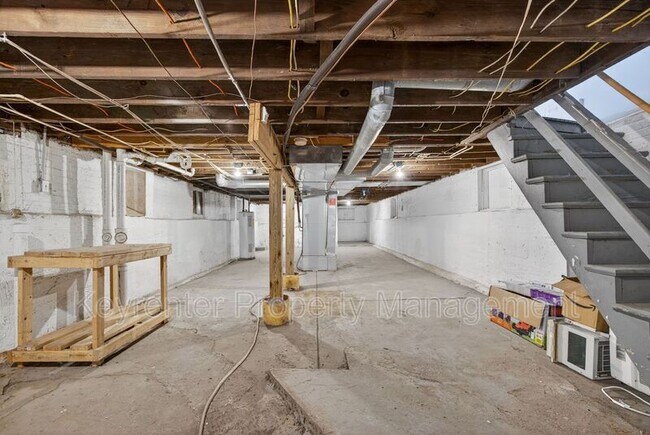 Building Photo - 3166 California Ave