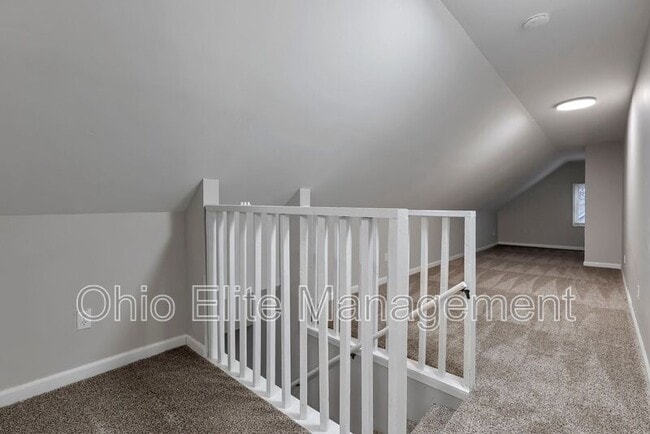 Building Photo - 293 E Woodrow Ave