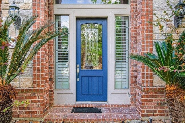 Building Photo - 5803 Grandwood Ln