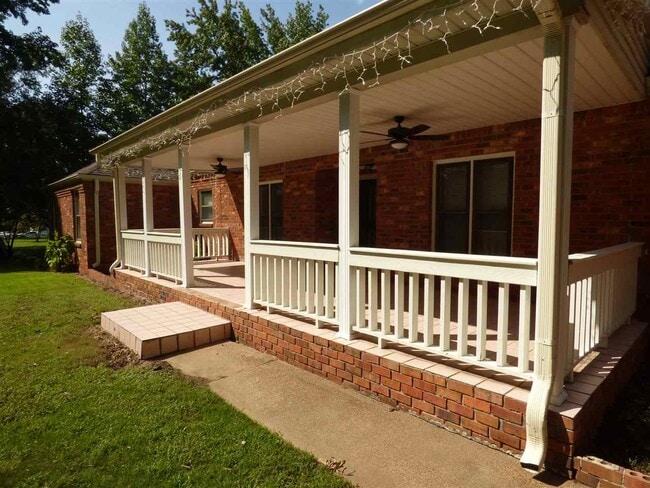 Building Photo - 7188 Pleasant Ridge Rd