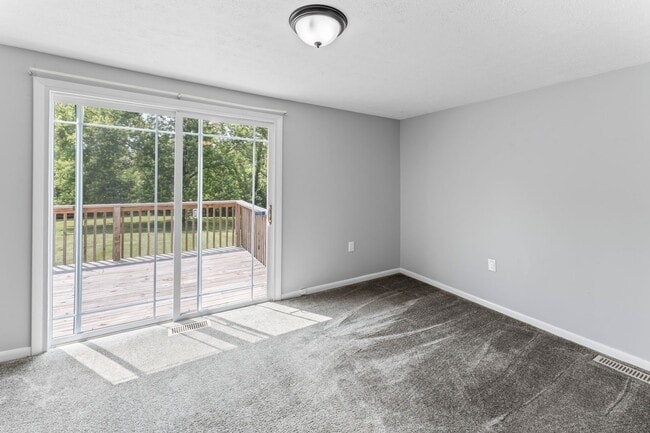 Building Photo - 2 bedroom 1 bath house for rent in Georgetown Indiana