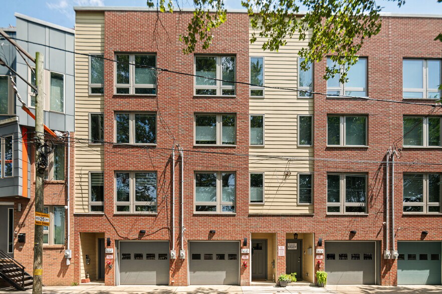 Building Photo - 1815 Blair St